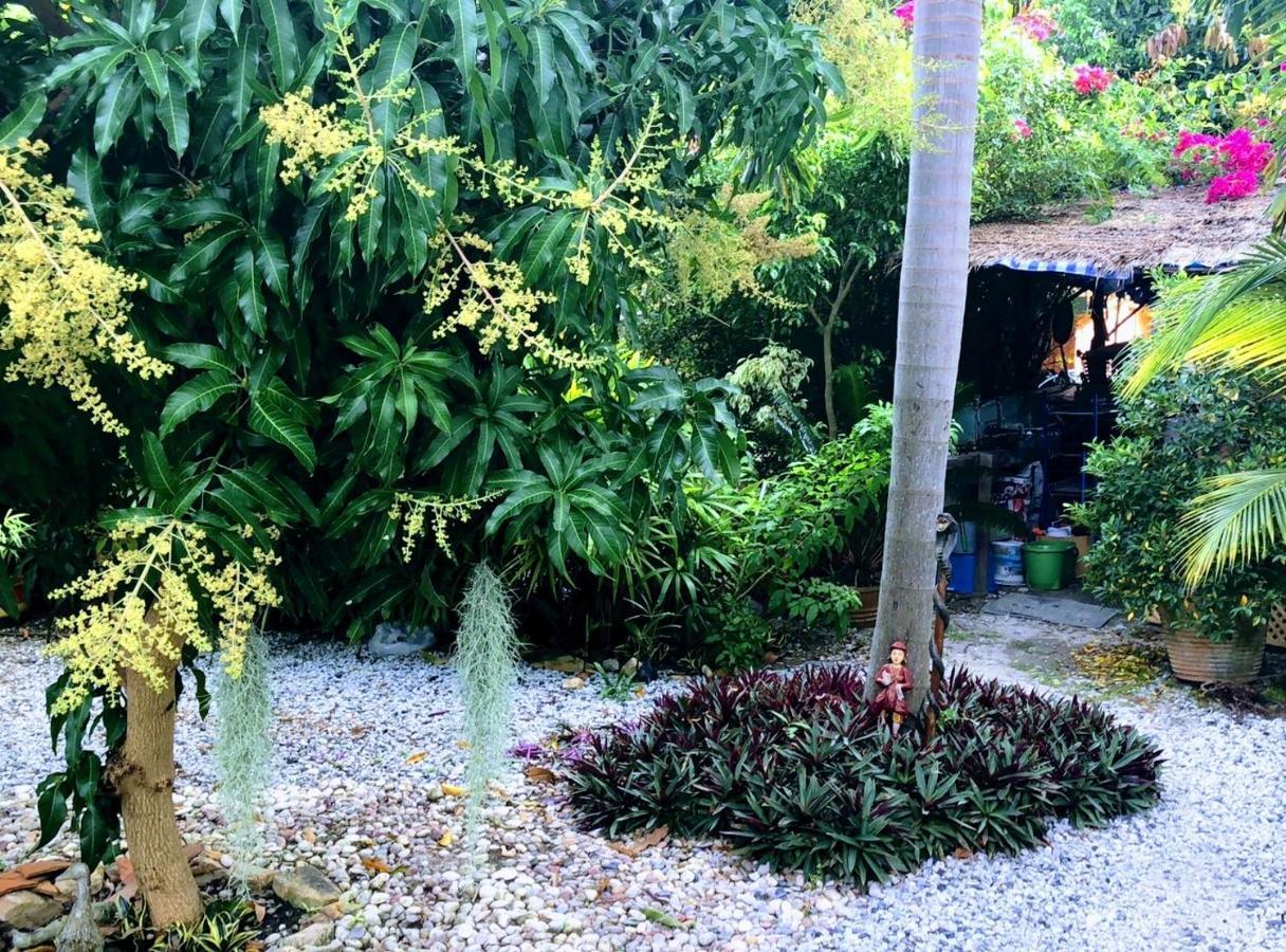 Daisy'S 2 Bedroom Family Home For Up To 5 Guests With Garden & Bbq Koh Samet Buitenkant foto