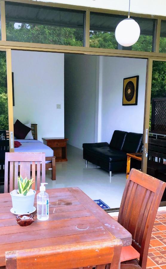 Daisy'S 2 Bedroom Family Home For Up To 5 Guests With Garden & Bbq Koh Samet Buitenkant foto