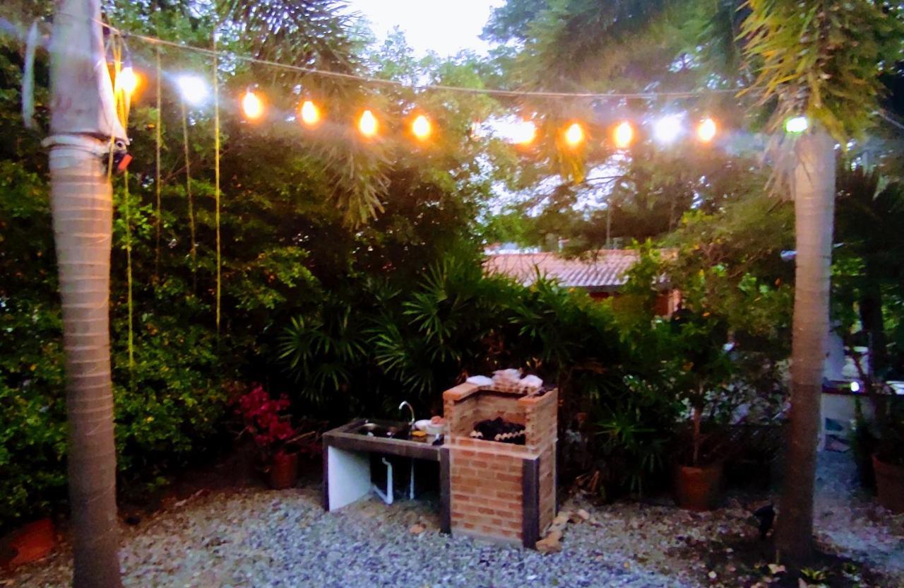 Daisy'S 2 Bedroom Family Home For Up To 5 Guests With Garden & Bbq Koh Samet Buitenkant foto